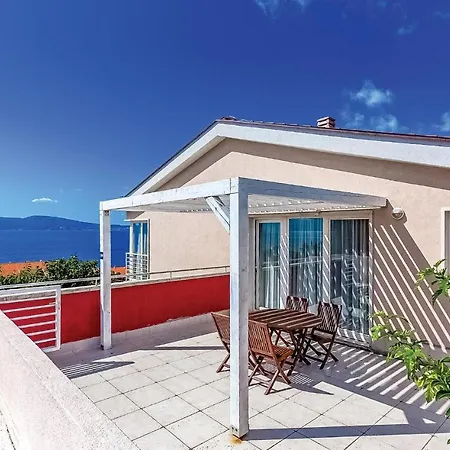 Apartman Beautiful In With Outdoor Swimming Pool, Sauna And 2 Bedrooms Novi Vinodolski