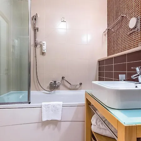 Beautiful In With Outdoor Swimming Pool, Sauna And 2 Bedrooms Novi Vinodolski