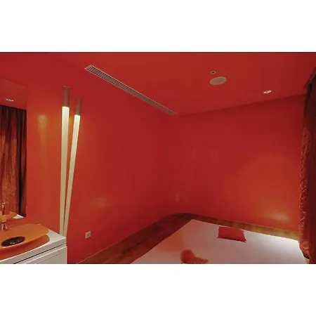 Beautiful In With Outdoor Swimming Pool, Sauna And 2 Bedrooms Apartman