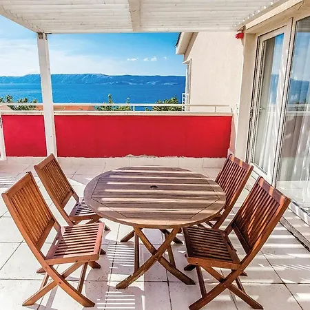 Apartman Beautiful In With Outdoor Swimming Pool, Sauna And 2 Bedrooms
